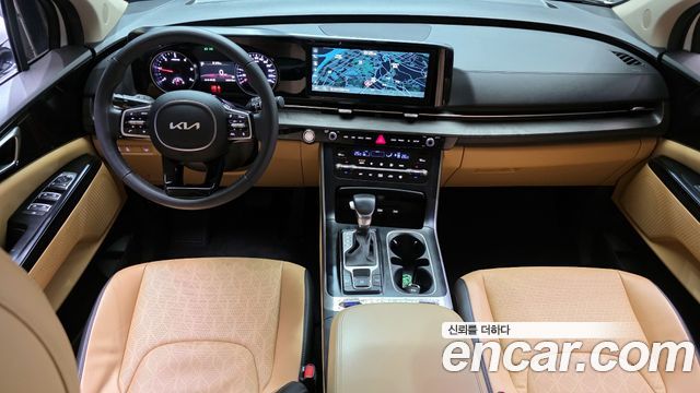 Kia Canival 2023 — photo 7