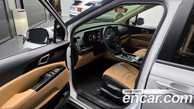 Kia Canival 2023 — photo 10