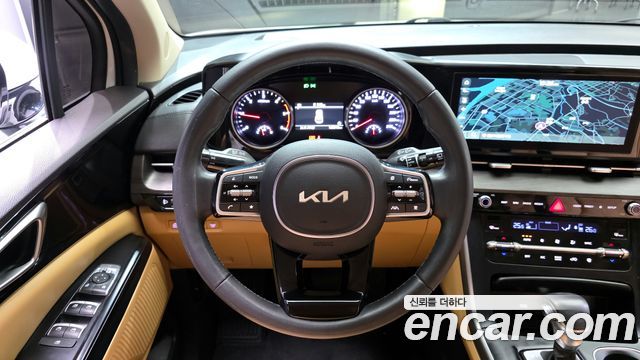 Kia Canival 2023 — photo 13