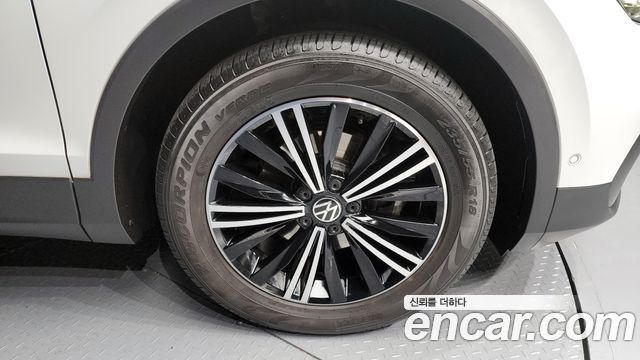 Volkswagen Tiguan 2021 — photo 5