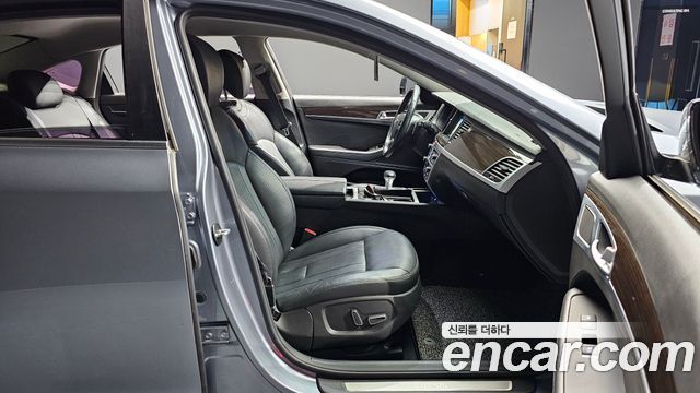 Genesis G80 2017 — photo 10