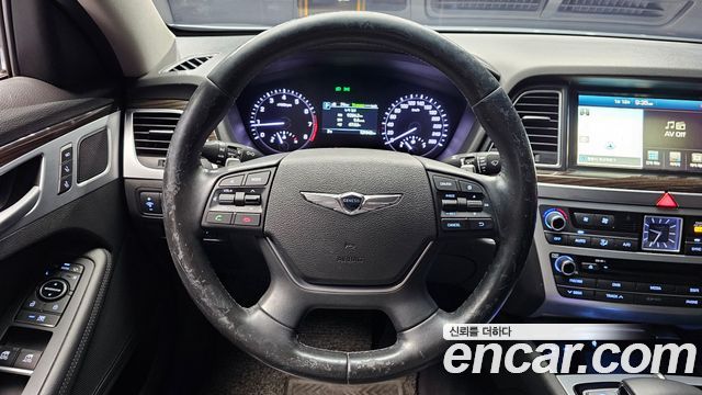 Genesis G80 2017 — photo 13