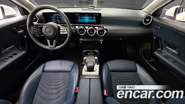 Mercedes-Benz A-Class 2019 — photo 7