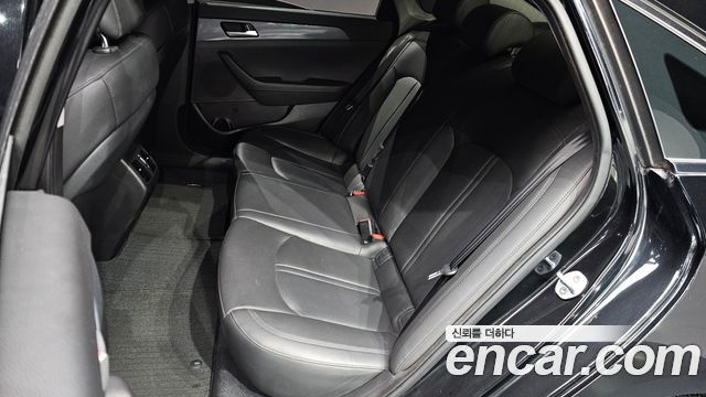 Hyundai Sonata 2016 — photo 12
