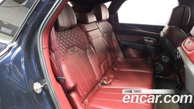 Bentley Bentayga 2022 — photo 12
