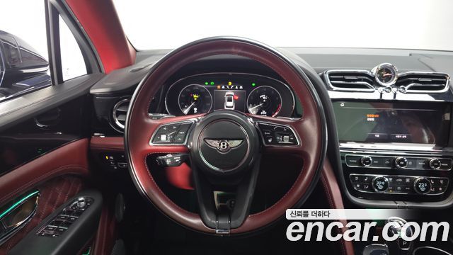 Bentley Bentayga 2022 — photo 13