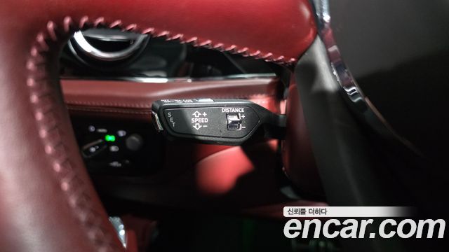 Bentley Bentayga 2022 — photo 18