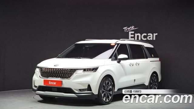 Kia Canival 2021 — photo 1
