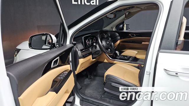 Kia Canival 2021 — photo 10