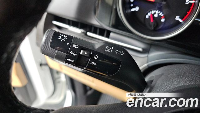 Kia Canival 2021 — photo 15