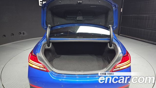 Genesis G70 2018 — photo 20