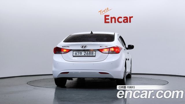 Hyundai AVANTE 2012 — photo 4