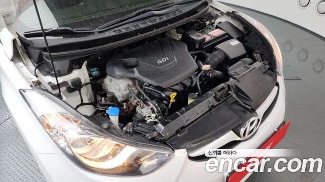 Hyundai AVANTE 2012 — photo 6