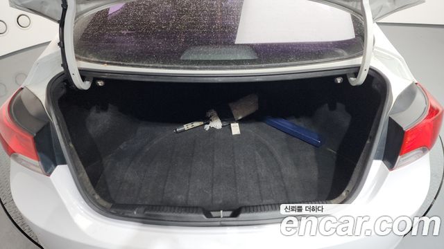 Hyundai AVANTE 2012 — photo 20