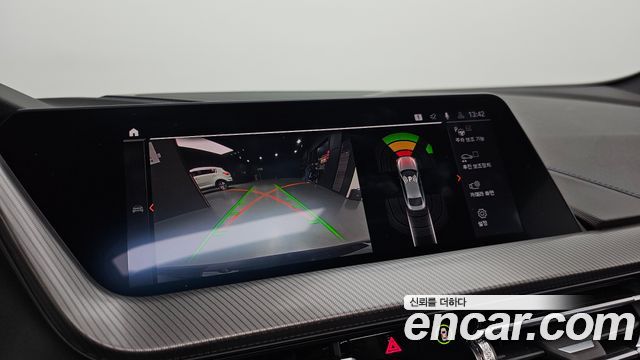 BMW 2-Series 2023 — photo 14