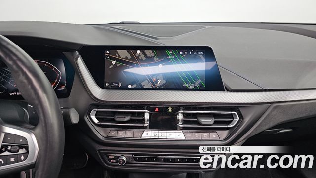 BMW 2-Series 2023 — photo 15