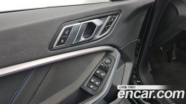 BMW 2-Series 2023 — photo 18