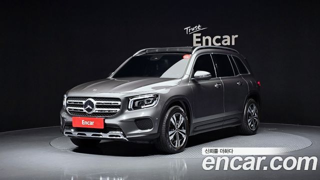 Mercedes-Benz GLB-Class 2021 — photo 1