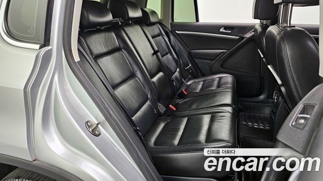 Volkswagen Tiguan 2014 — photo 12