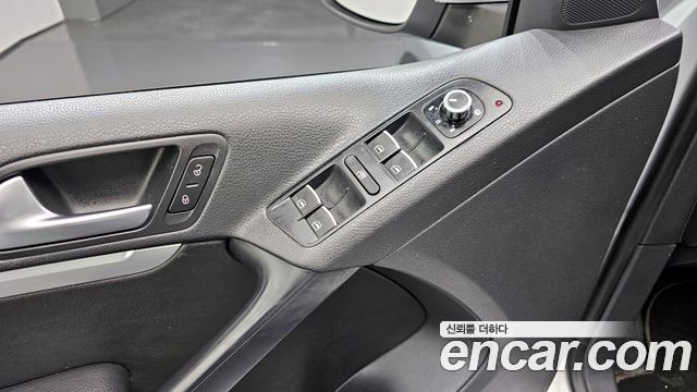 Volkswagen Tiguan 2014 — photo 16
