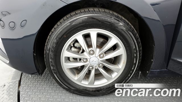 Hyundai AVANTE 2019 — photo 5