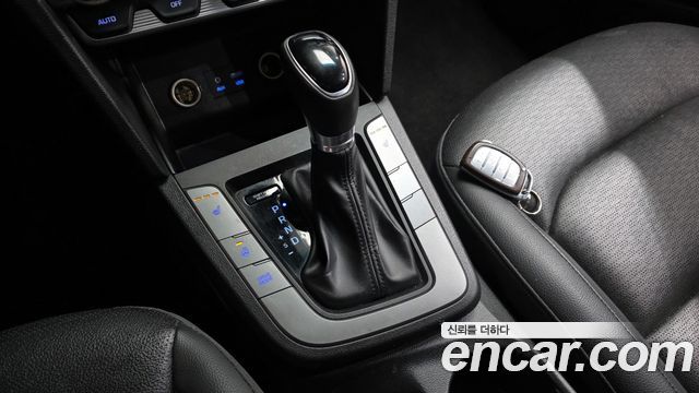 Hyundai AVANTE 2019 — photo 9