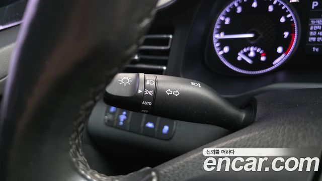 Hyundai AVANTE 2019 — photo 13