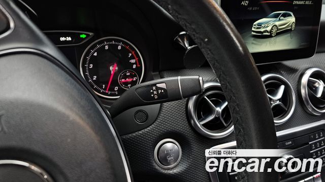 Mercedes-Benz A-Class 2018 — photo 9