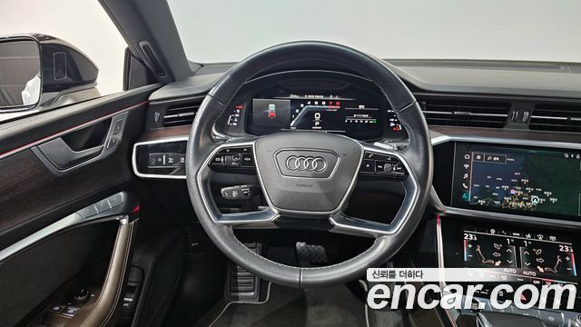 Audi A7 2022 — photo 13