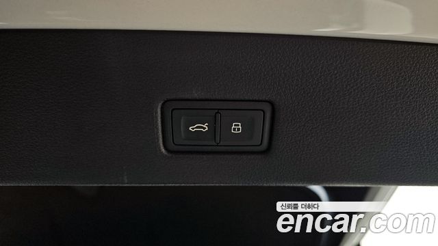 Audi A7 2022 — photo 20