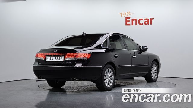 Hyundai Grandeur 2010 — photo 2