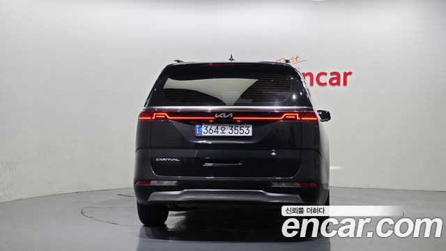 Kia Canival 2022 — photo 4