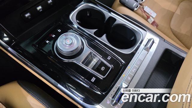 Kia Canival 2022 — photo 9