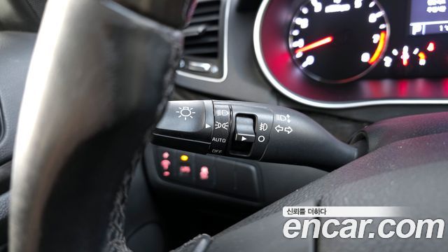 Kia K7 2013 — photo 13