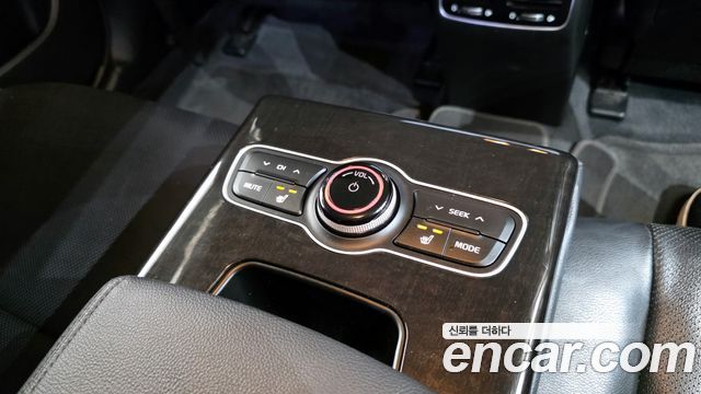 Kia K7 2013 — photo 19