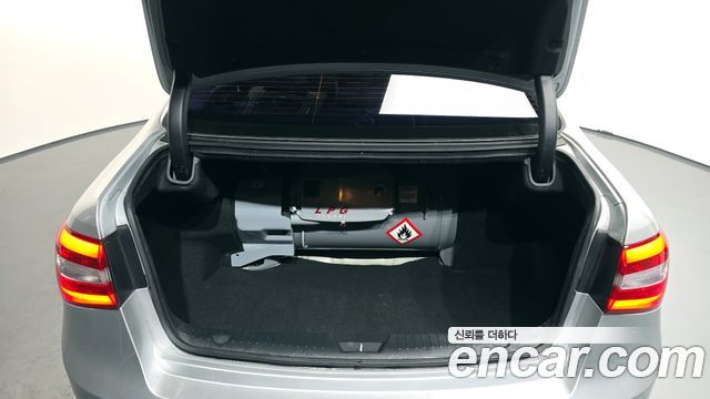Kia K7 2013 — photo 20