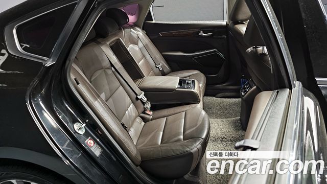 Kia K7 2016 — photo 12