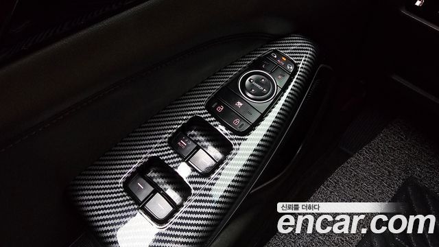 Kia K7 2016 — photo 16