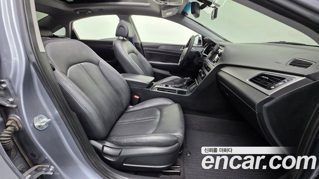 Hyundai Sonata 2017 — photo 10