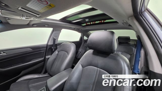 Hyundai Sonata 2017 — photo 11