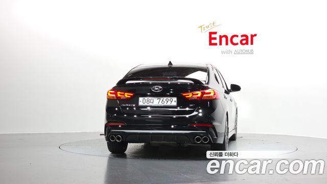 Hyundai AVANTE 2018 — photo 4