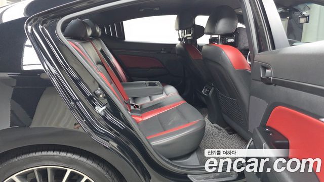 Hyundai AVANTE 2018 — photo 12