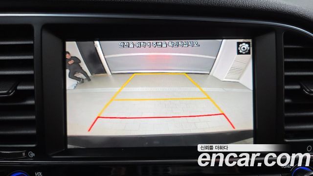 Hyundai AVANTE 2018 — photo 15