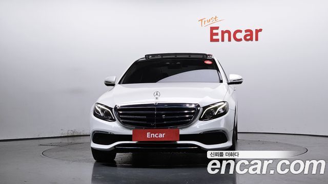 Mercedes-Benz E-Class 2017 — photo 3