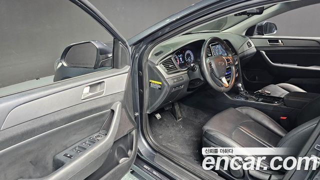 Hyundai Sonata 2019 — photo 11