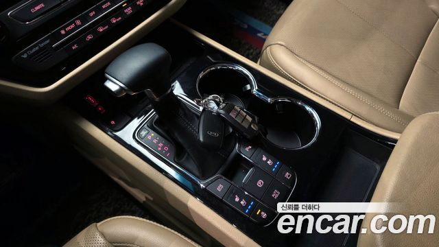 Kia Canival 2019 — photo 9