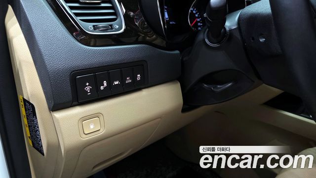 Kia Canival 2019 — photo 16