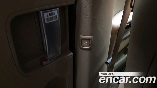 Kia Canival 2019 — photo 17