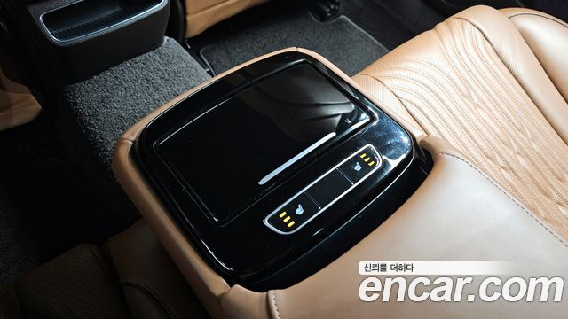 Genesis G80 2022 — photo 17