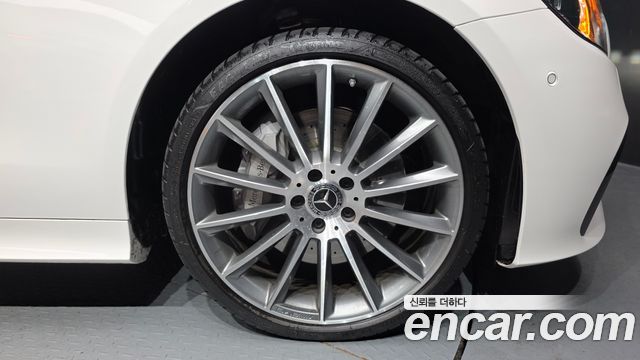 Mercedes-Benz E-Class 2021 — photo 5